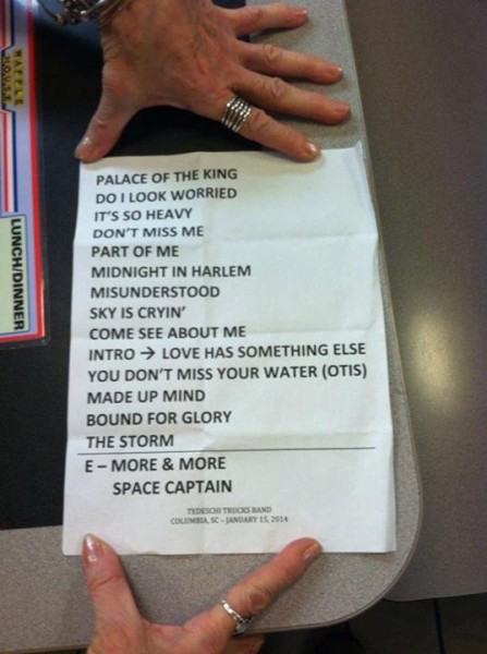 Credit to Joe Wood for setlist picture