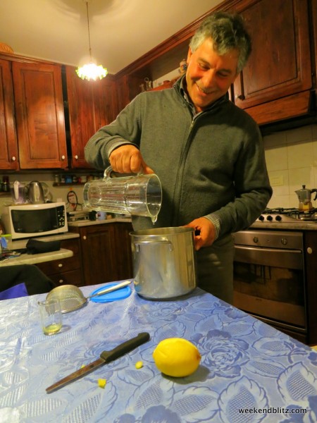 Here's my host dad, Leonardo, teaching us how to make limoncello... a very delicious after-dinner drink